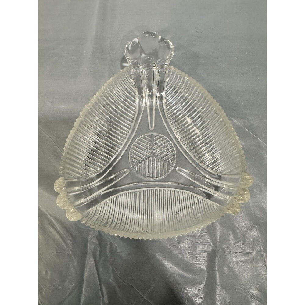Vintage Hazel Atlas Clear Pressed Glass Nappy Candy Dish Leaf Medallion Handle